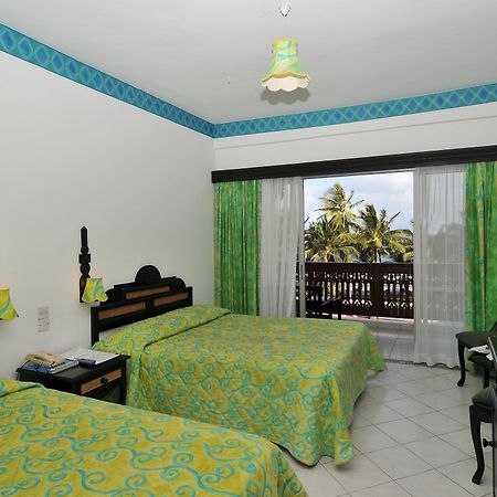 Bamburi Beach Hotel Exterior foto
