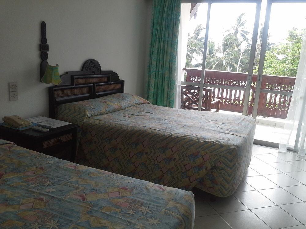 Bamburi Beach Hotel Exterior foto