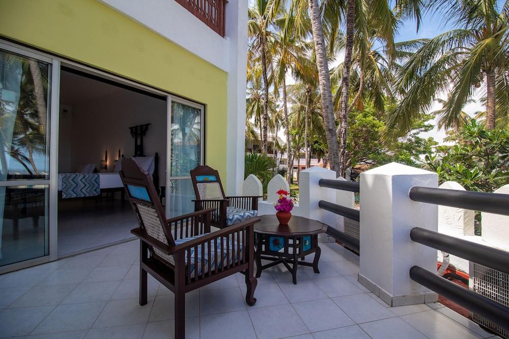 Bamburi Beach Hotel Exterior foto